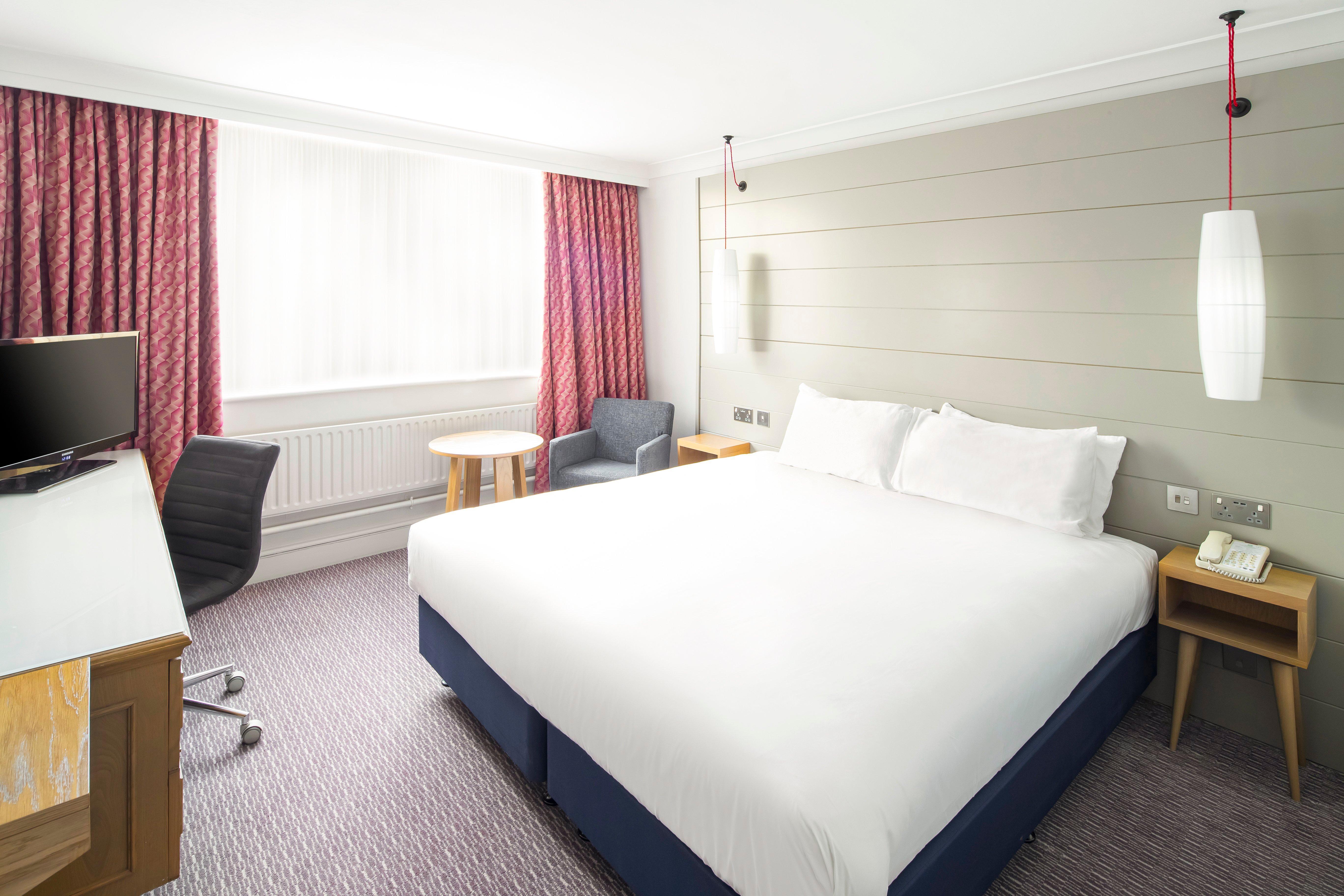 Holiday Inn Peterborough West By Ihg Bagian luar foto