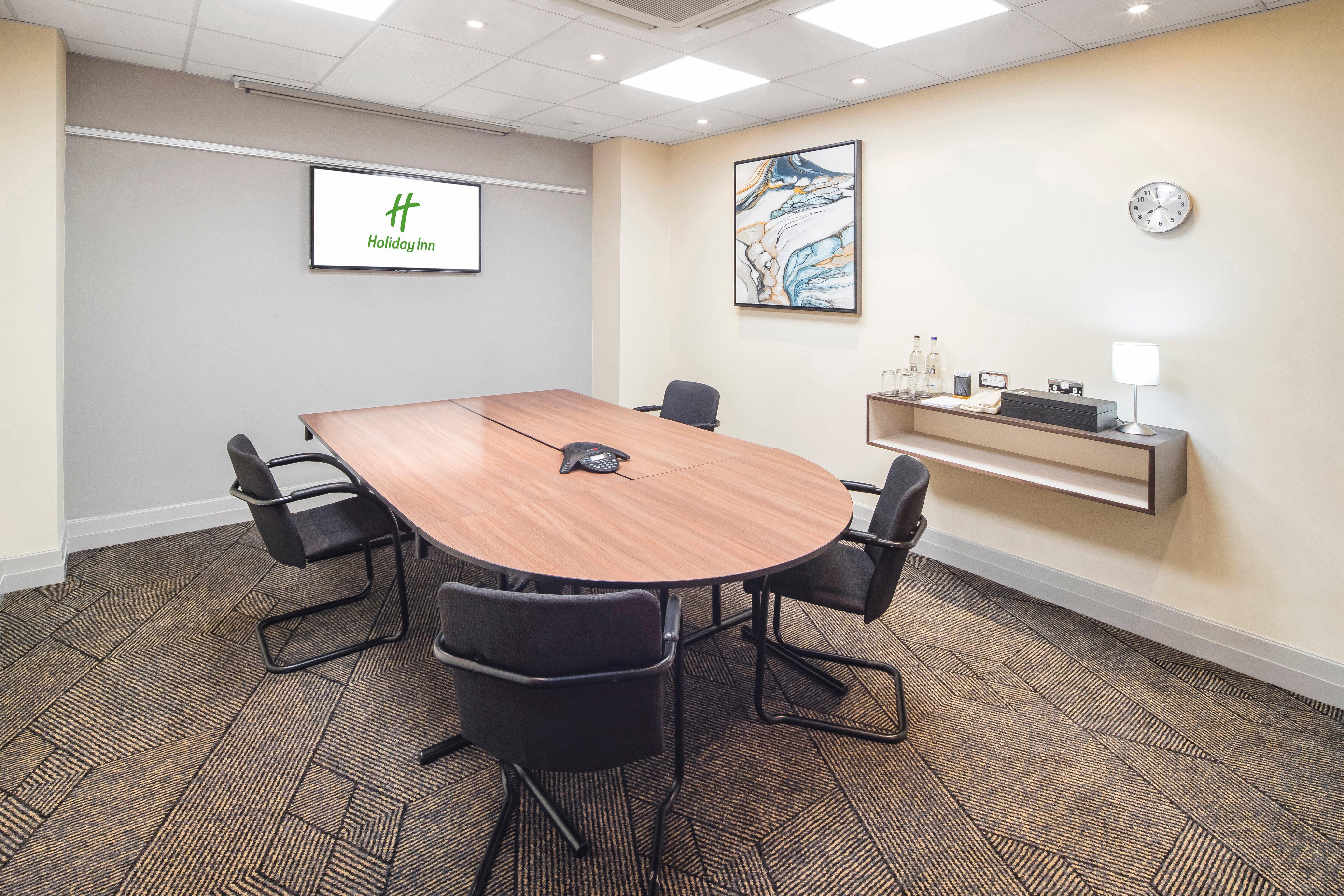 Holiday Inn Peterborough West By Ihg Bagian luar foto